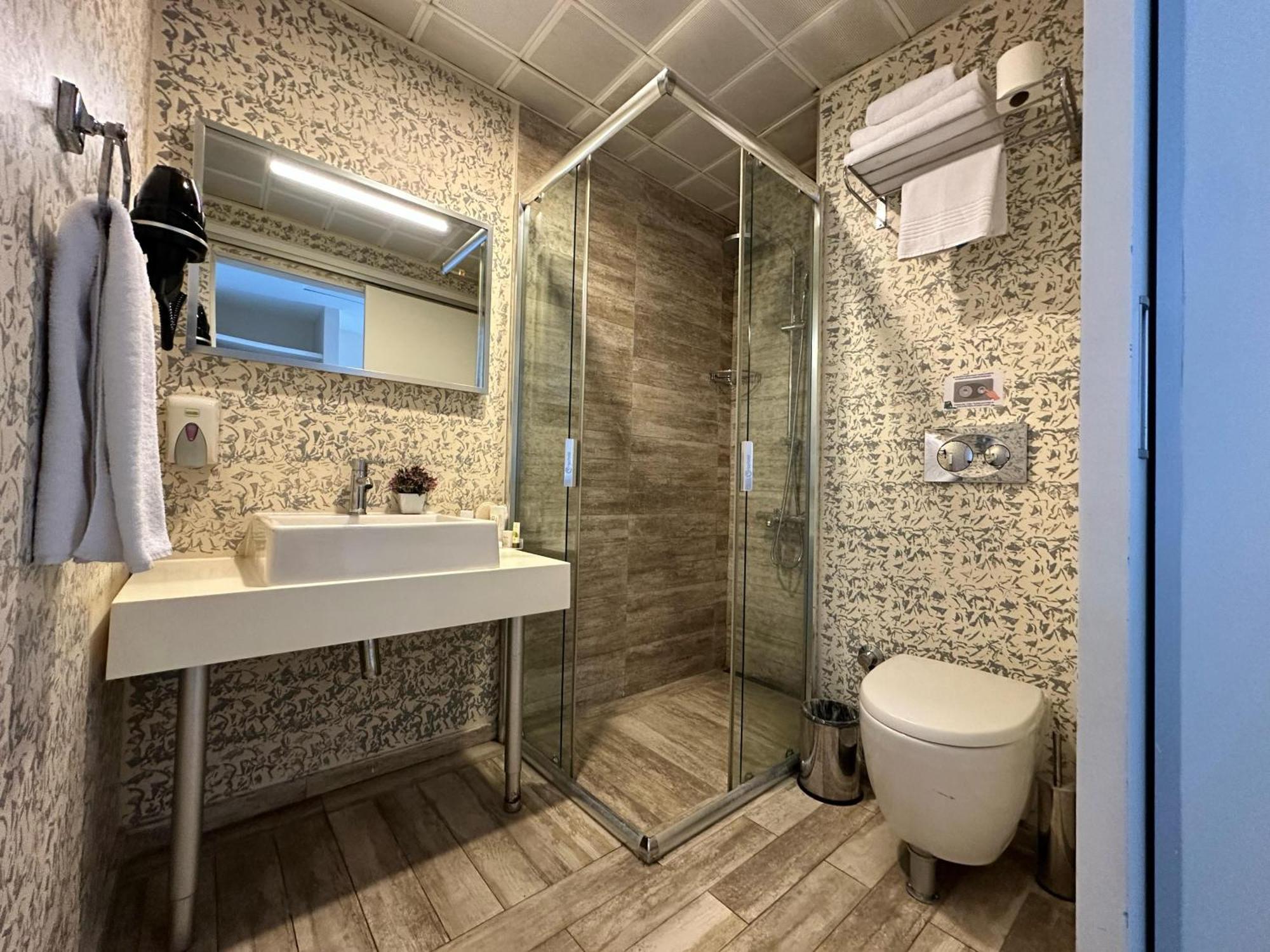 Готель Tempo 4levent 3*