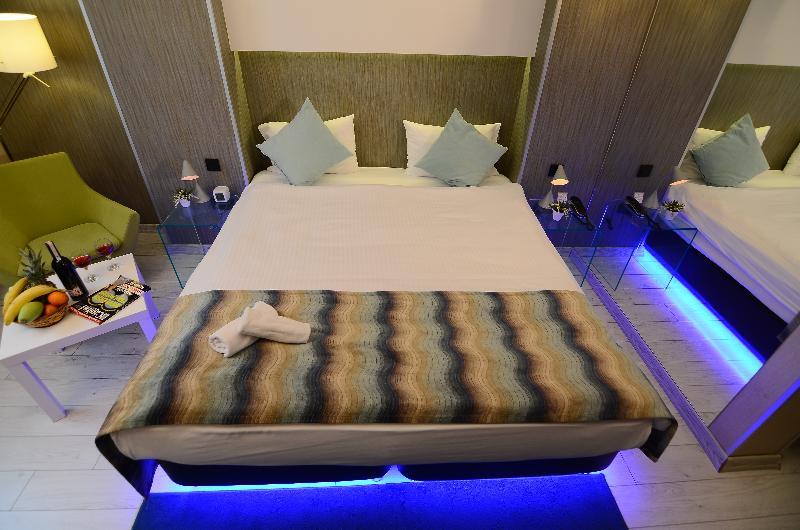 Tempo 4levent Готель 3*